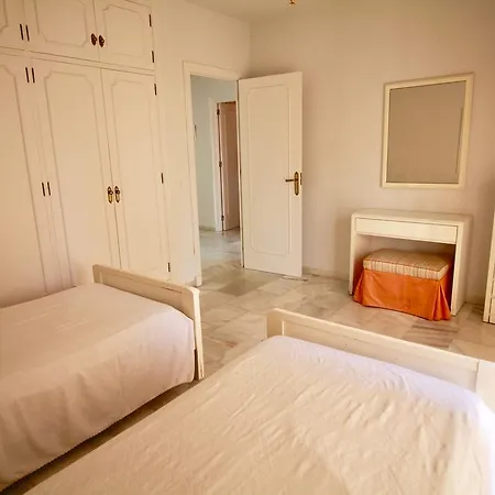 Villa Urb. Torrenueva *