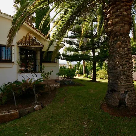 Urb. Torrenueva Villa